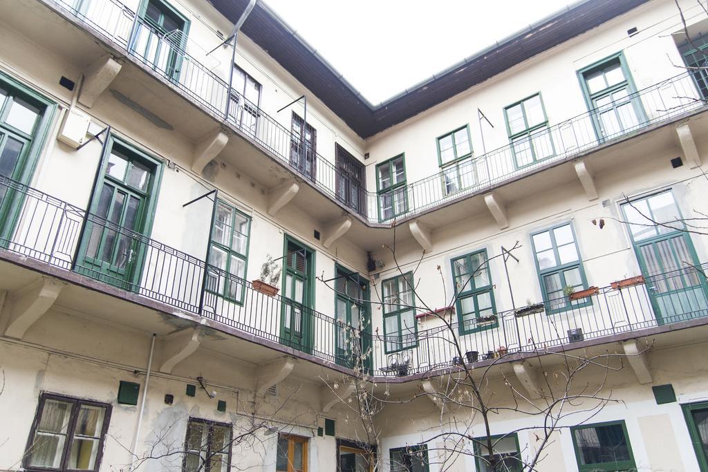 Ava's Champagne Center-andrash Street King Street Apartman *