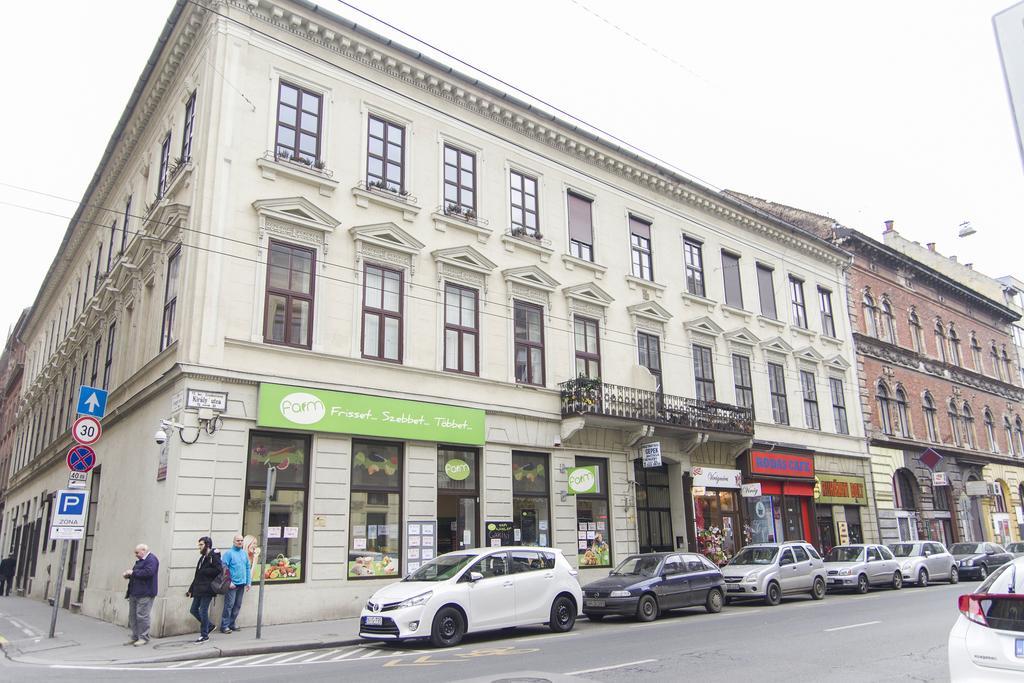 Ava's Champagne Center-andrash Street King Street Apartman *